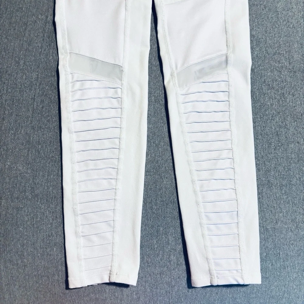 ALO Yoga White Leggings High-Performance Stretch